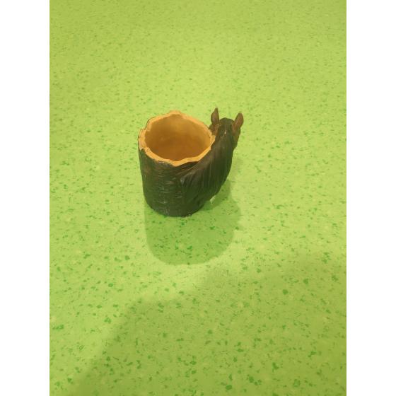 蒙古国马头笔筒